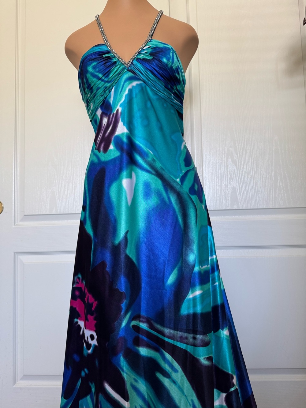 MORGAN & CO Elegant Embellished Bare Back Maxi Dress Size 11/12 NWT $159